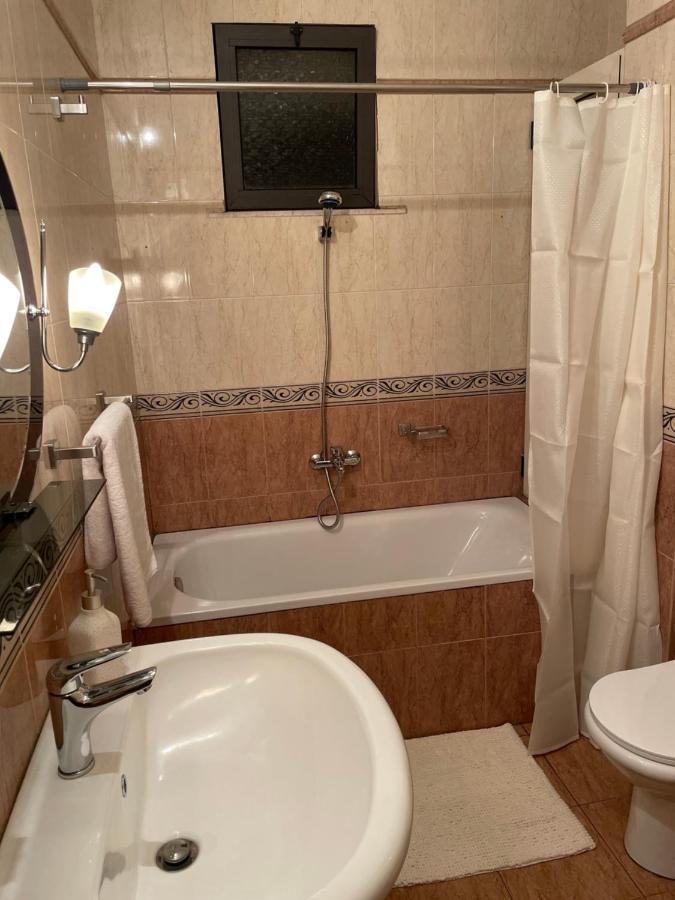 Proper Apartment 1 Тирана Екстериор снимка