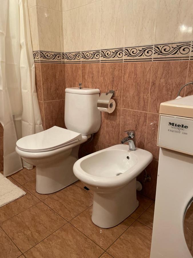 Proper Apartment 1 Тирана Екстериор снимка