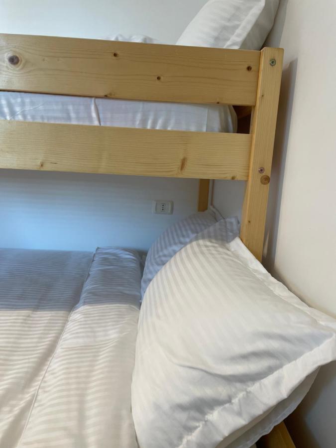 Proper Apartment 1 Тирана Екстериор снимка
